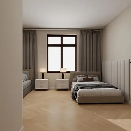 Center Grand 6 Bedrooms 6 Bathrooms *